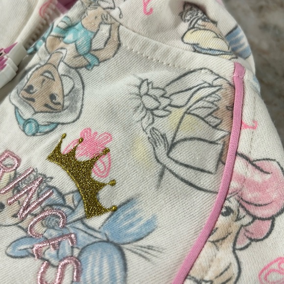 Disney princess jacket Girls size 7 Cream and pink zip up with castle zipper - Picture 16 of 16